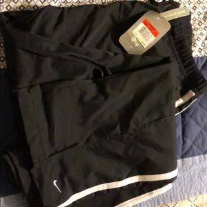 Women’s Large Nike Low rise pants